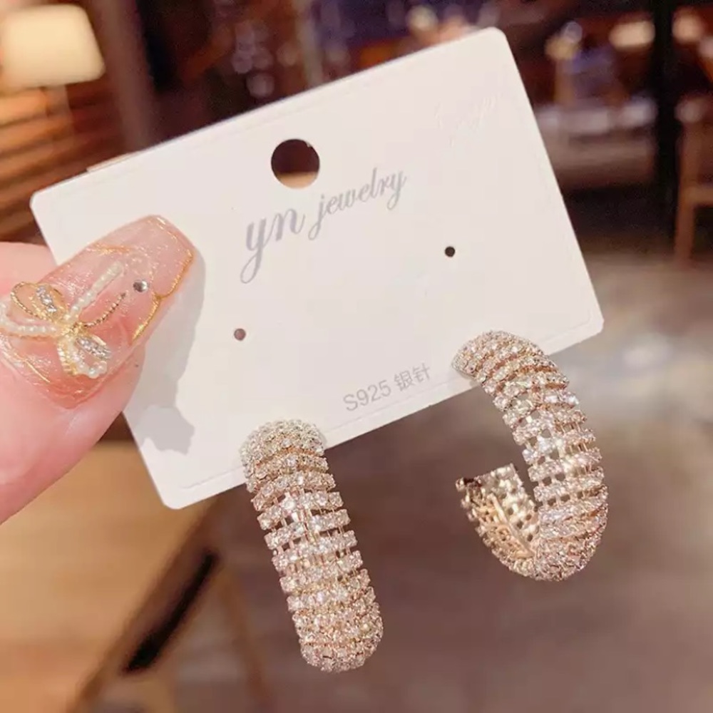 New 18k gold plated diamond earrings - Picture 3 of 5